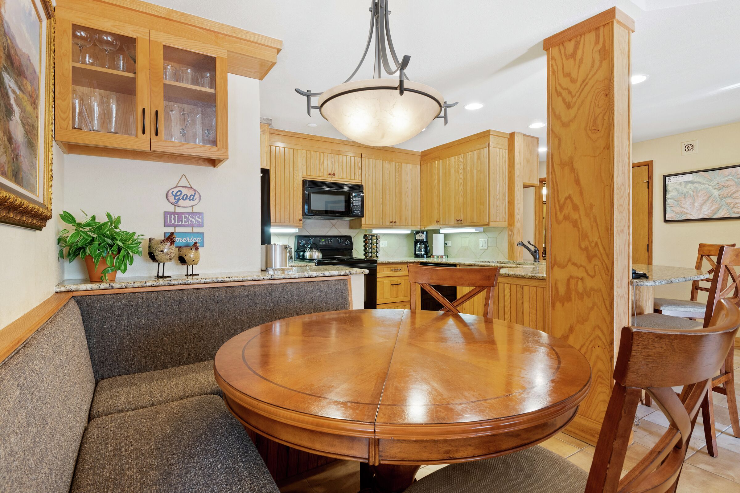 #G140 - Dining Area