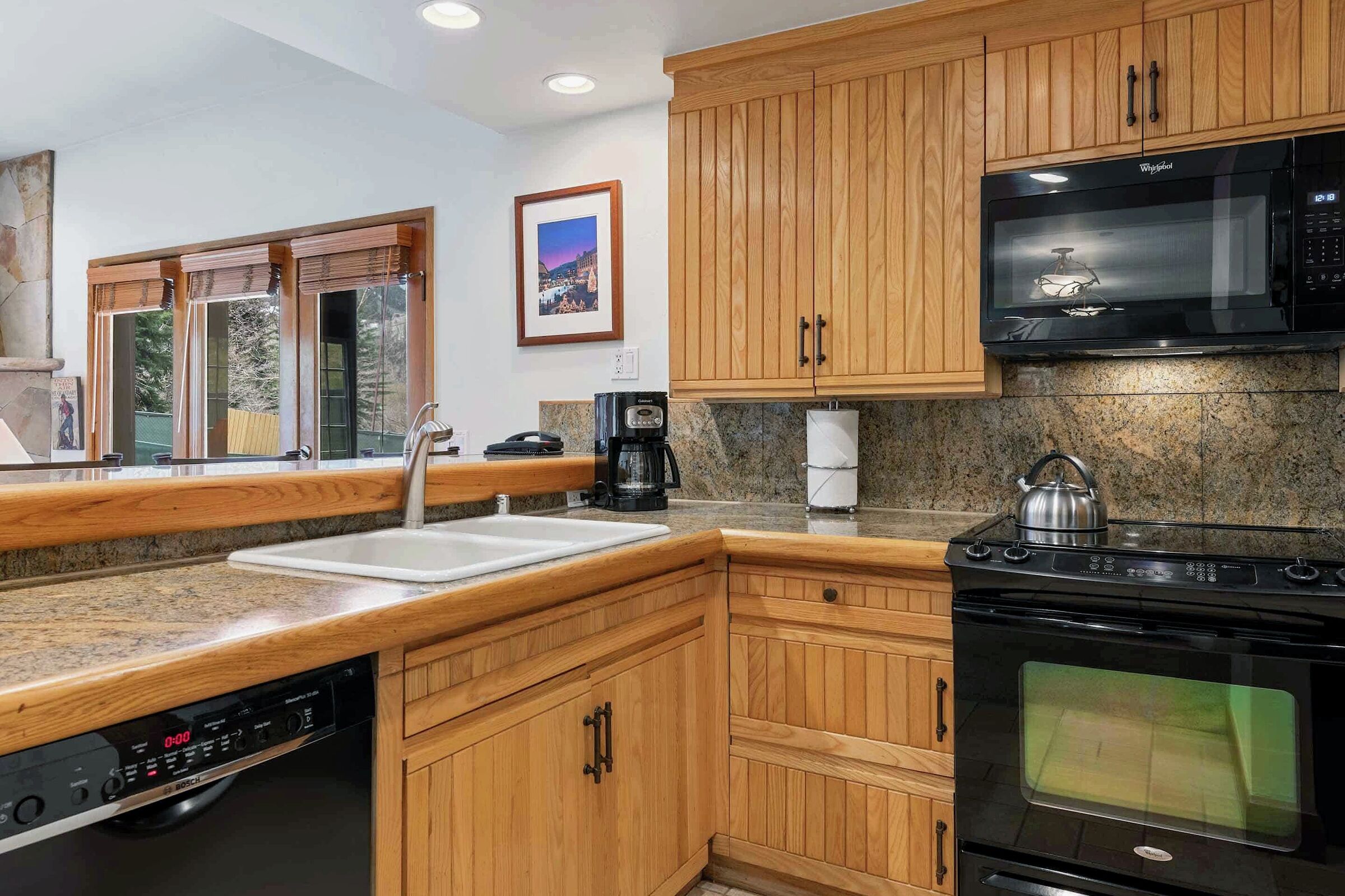 #E0105 - Kitchen