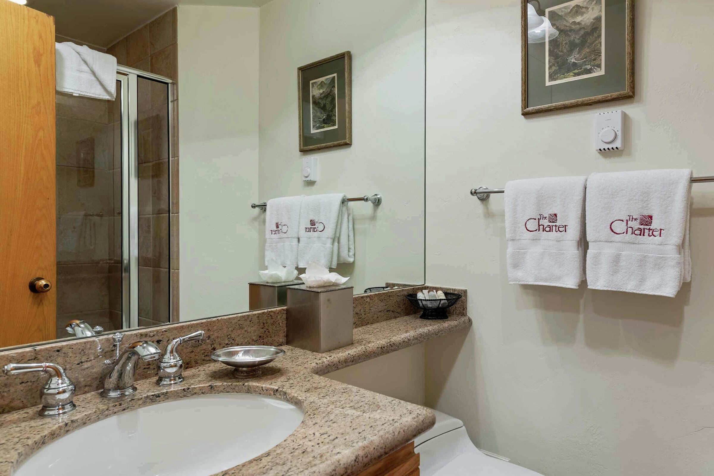 #E0105 - Bathroom