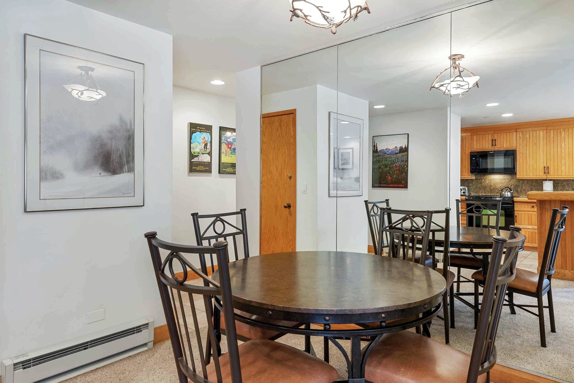 #E0105 - Dining Room