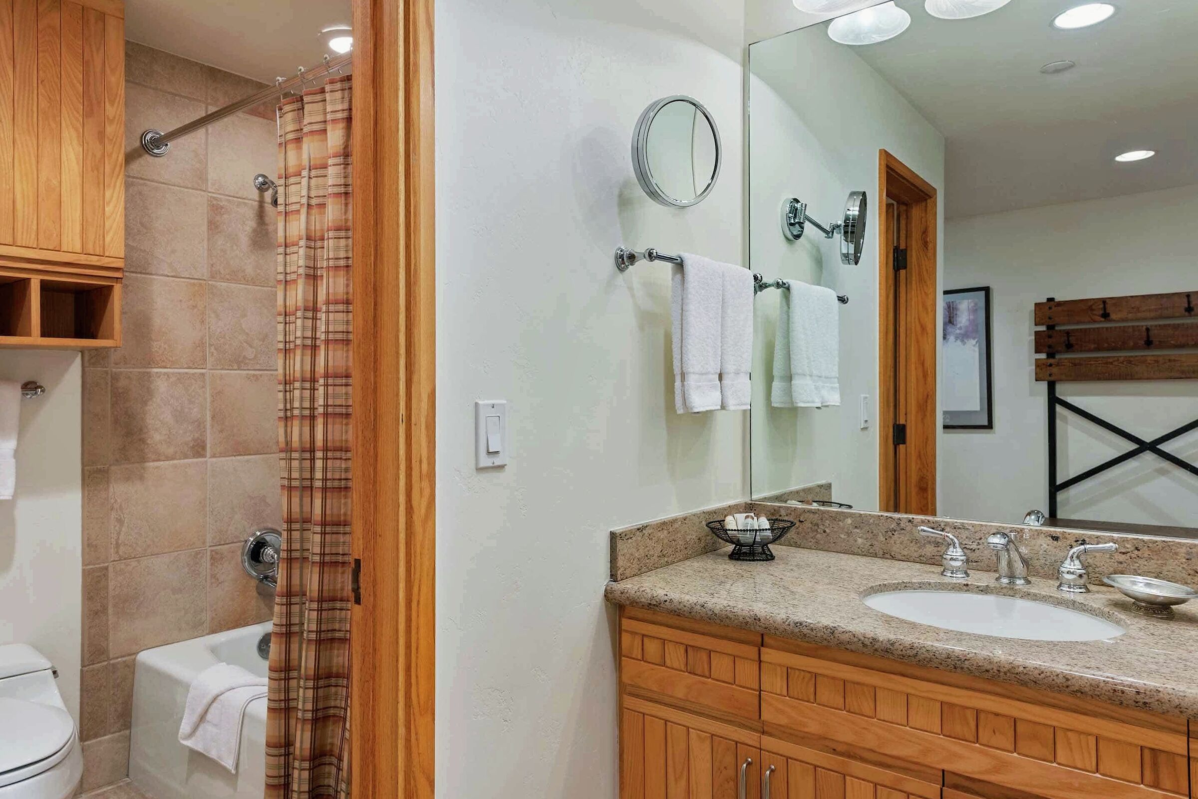#E0105 - Bathroom