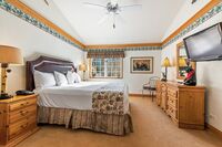 King Lodge Room