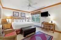 King Lodge Room