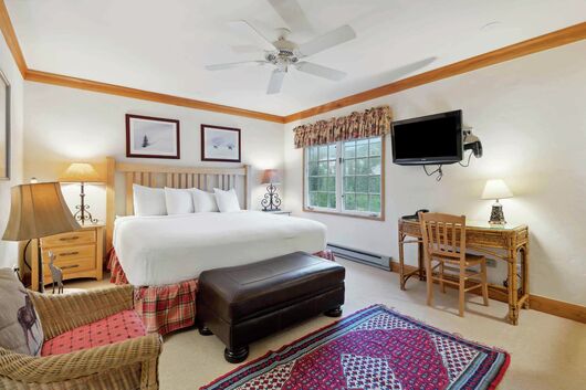 King Lodge Room