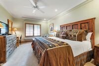 King Lodge Room