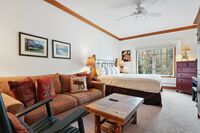 King Lodge Room