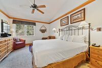 King Lodge Room