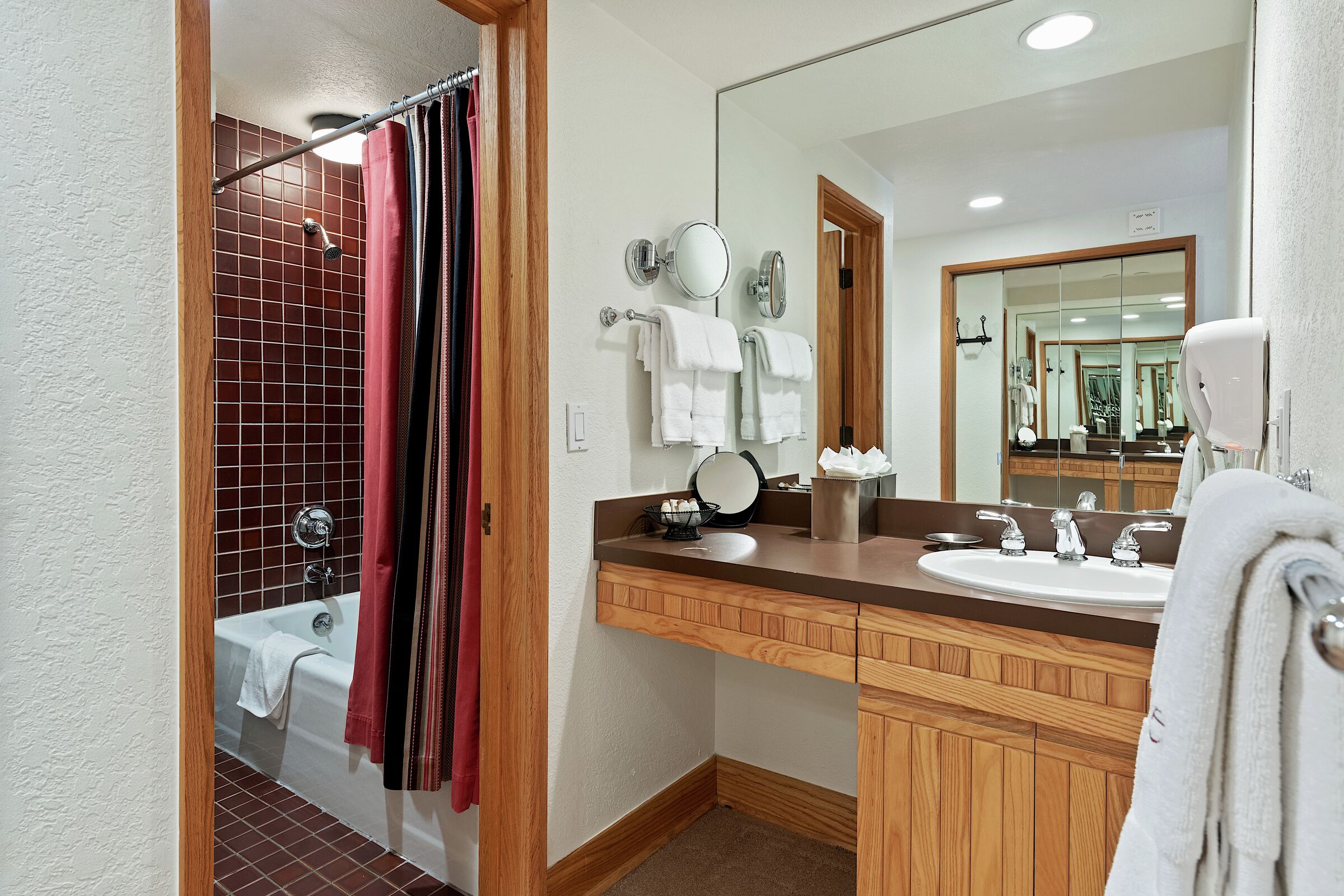 #A455 - Two Queen Lodge Room Bathroom