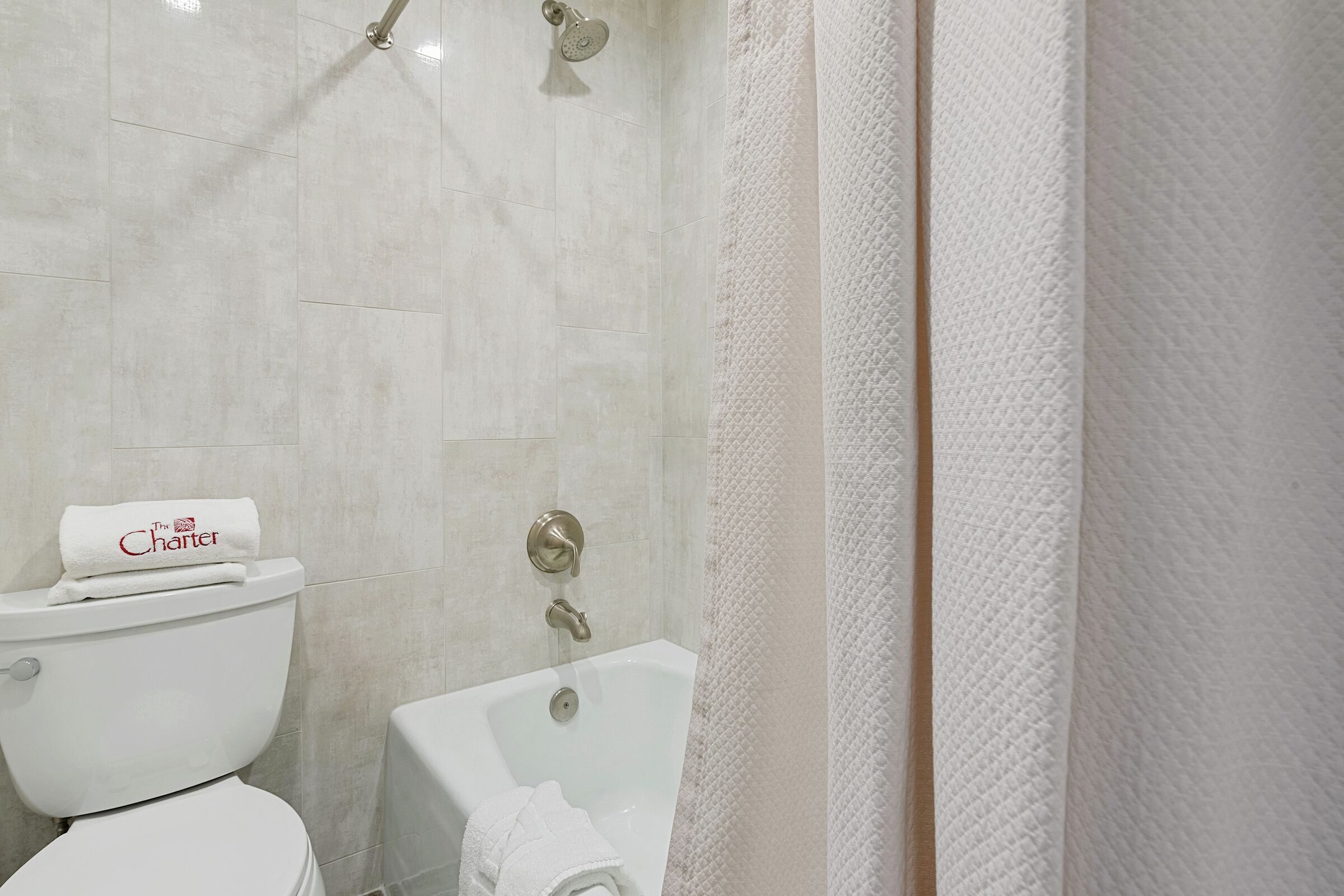 #D325 - Two Queen Lodge Room Bathroom