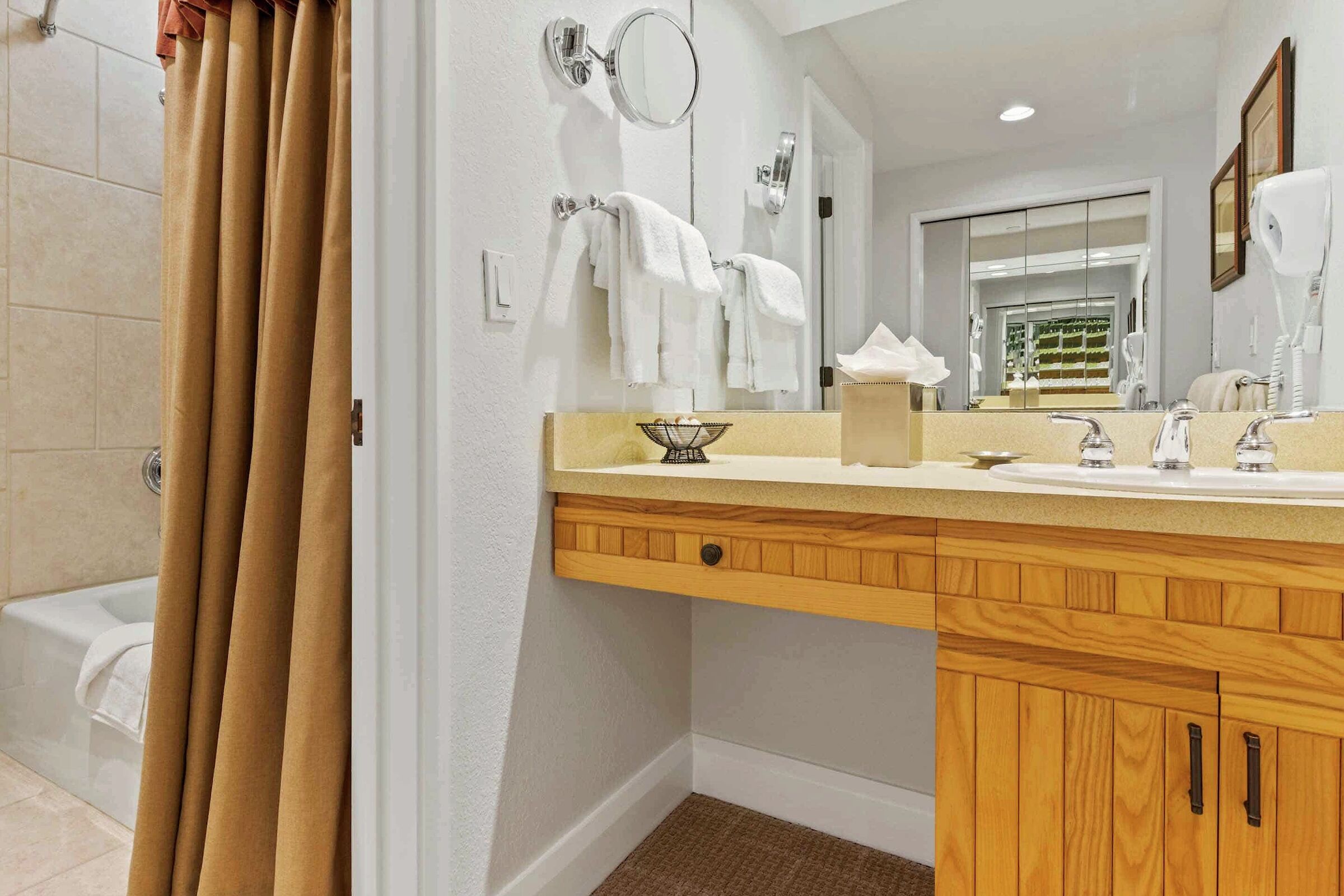 #B335 - Two Queen Lodge Room Bathroom