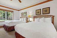 Two Queen Lodge Room