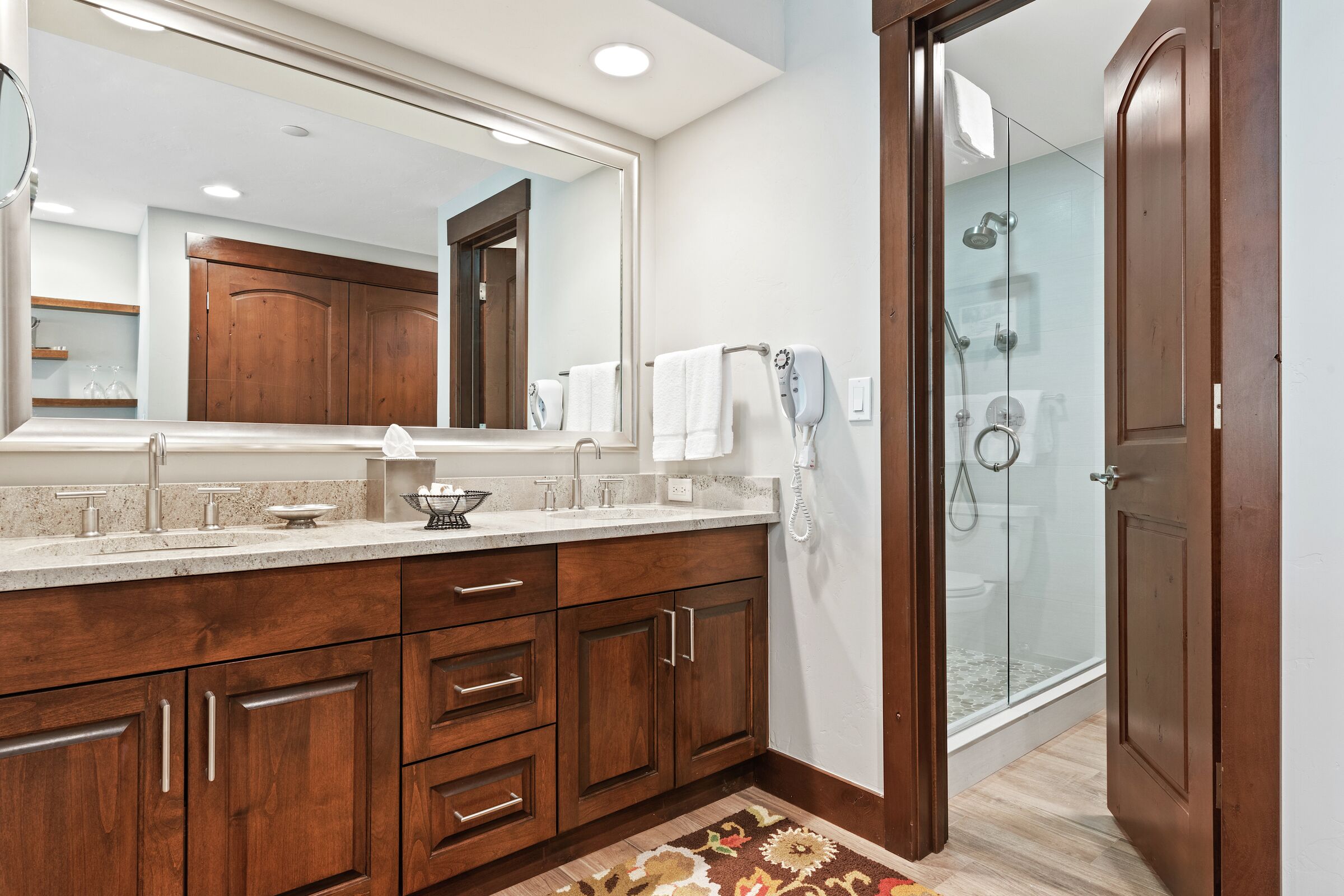#C235 - Ensuite Bathroom