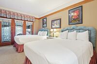 Two Queen Lodge Room