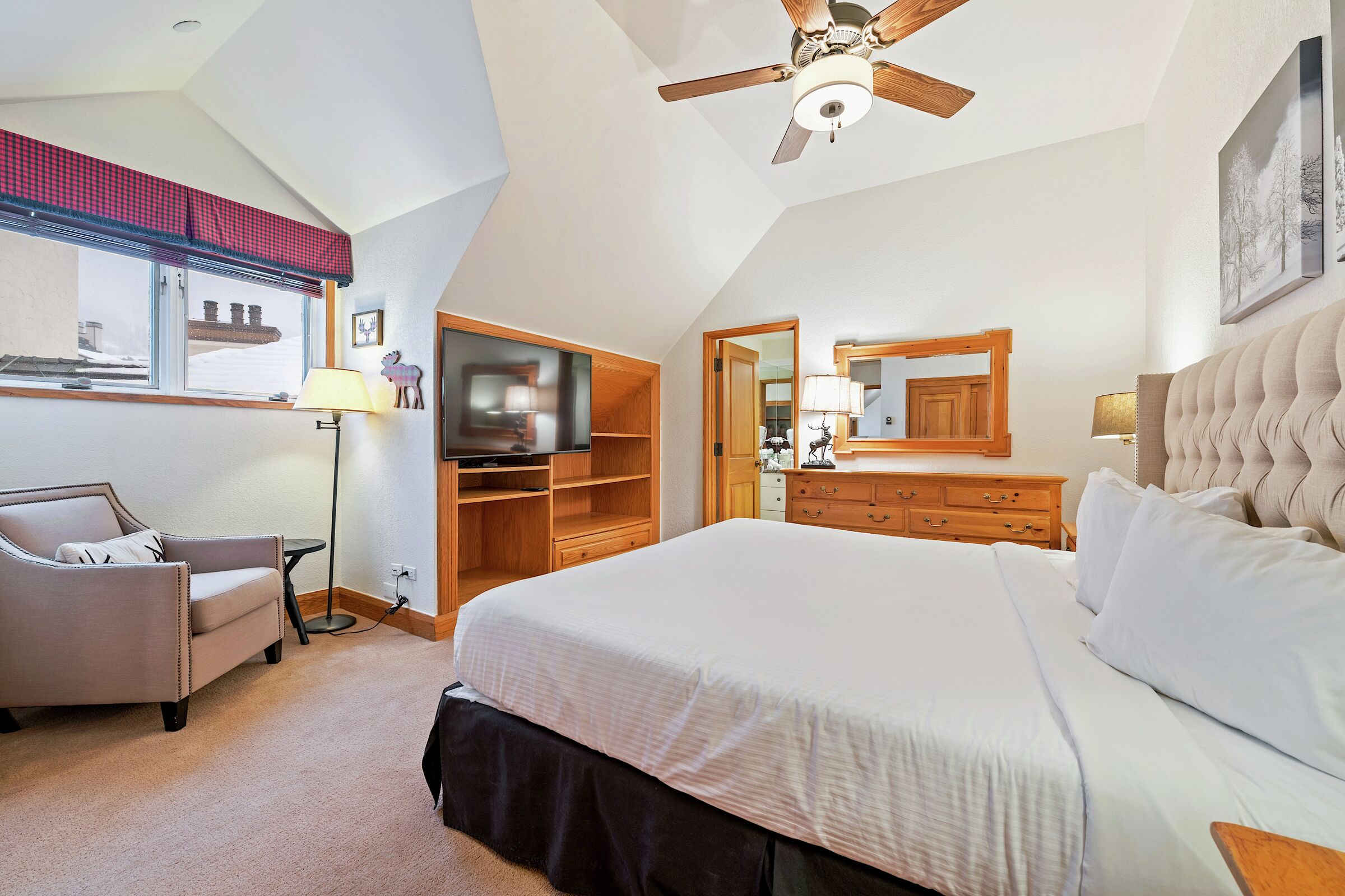 #L331 - Bedroom