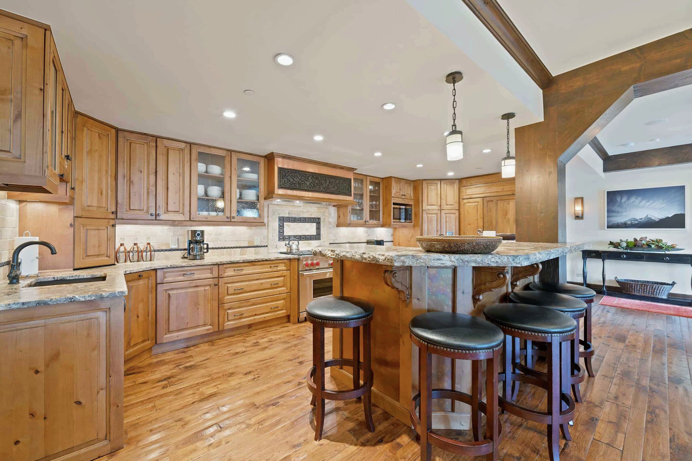 #E340 - Kitchen
