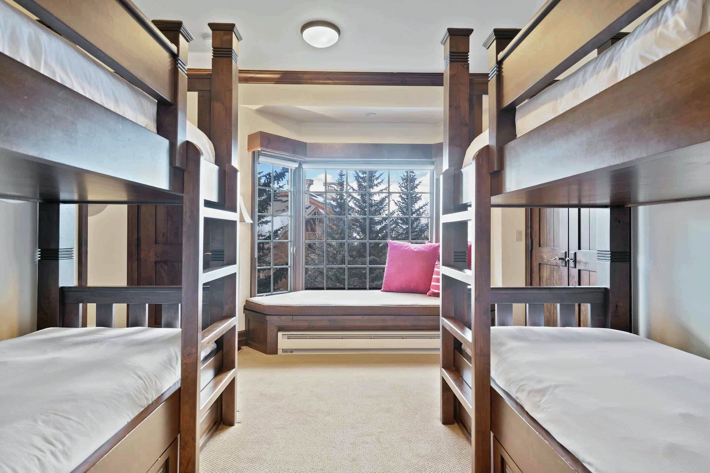 #E340 - Bedroom