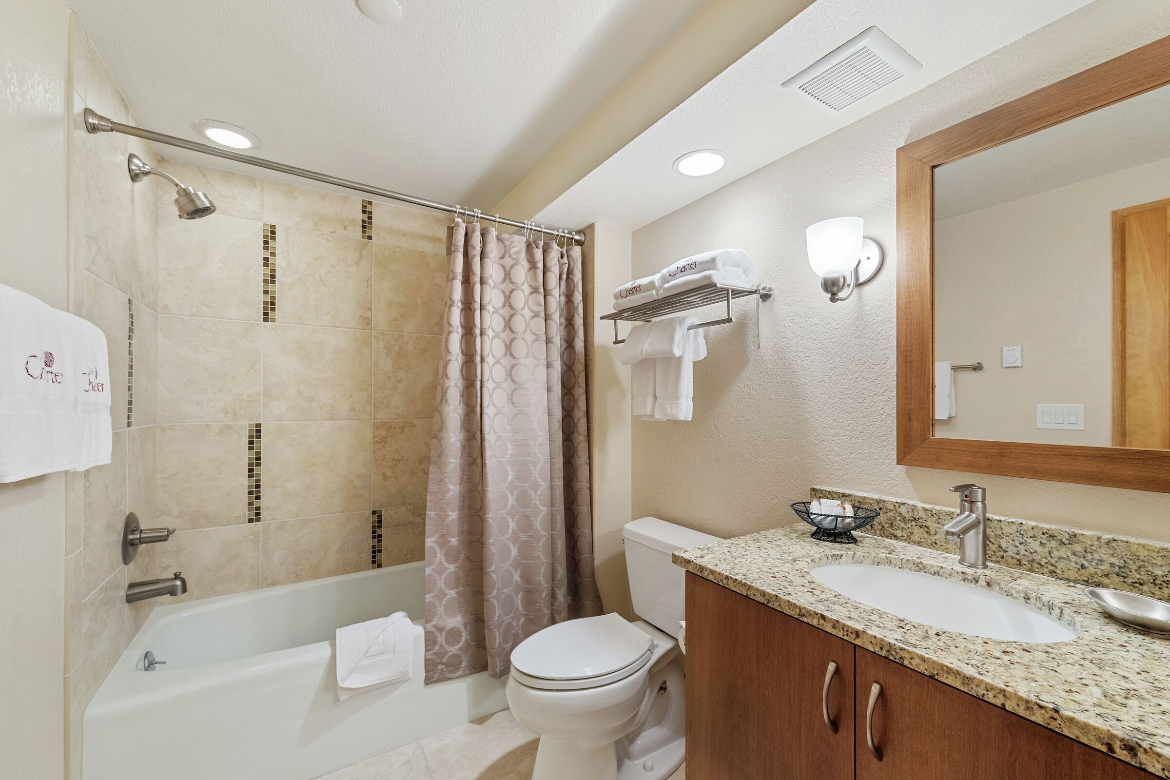 #L332 - Ensuite Bathroom