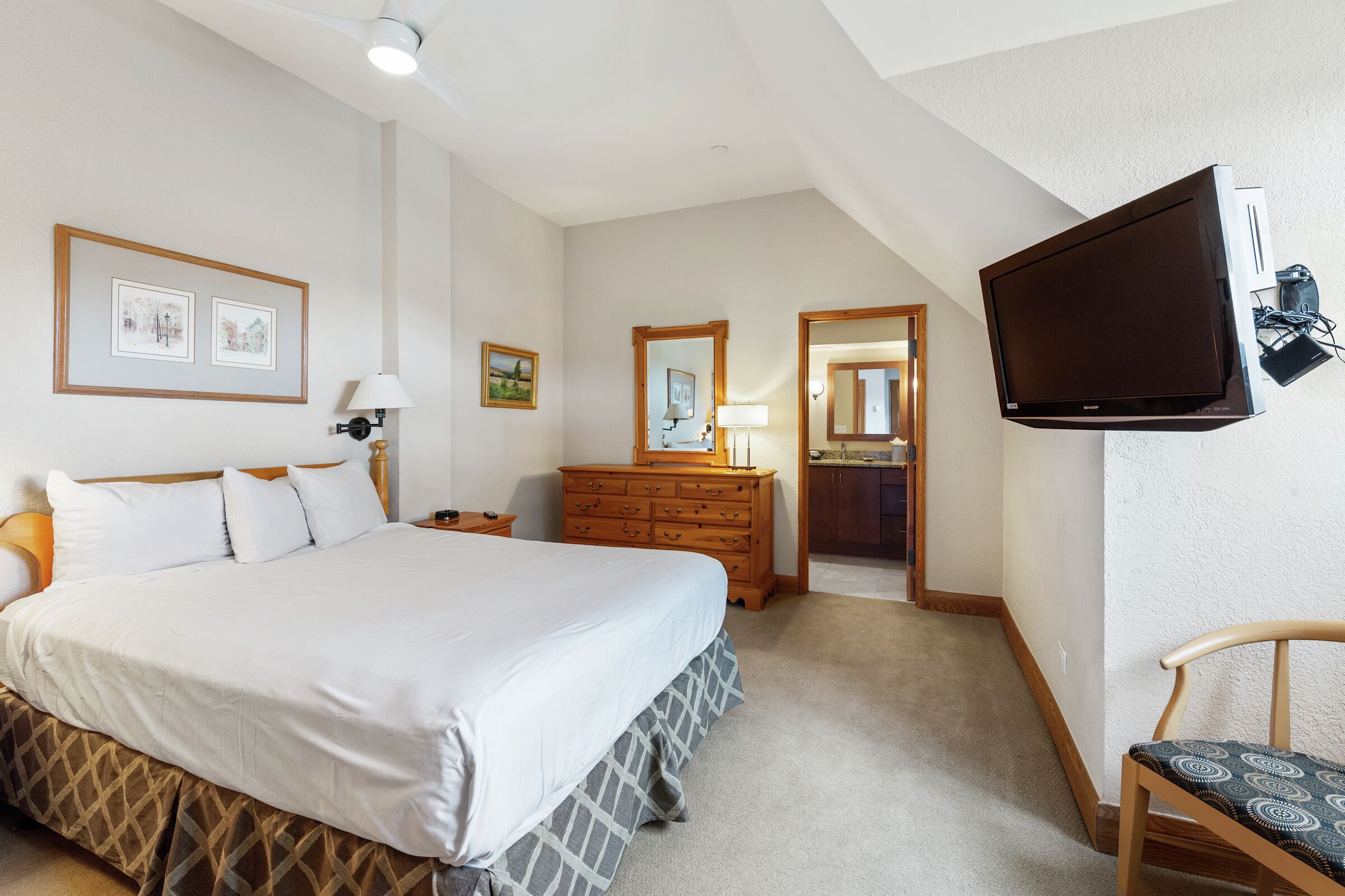 #L332 - Master Bedroom