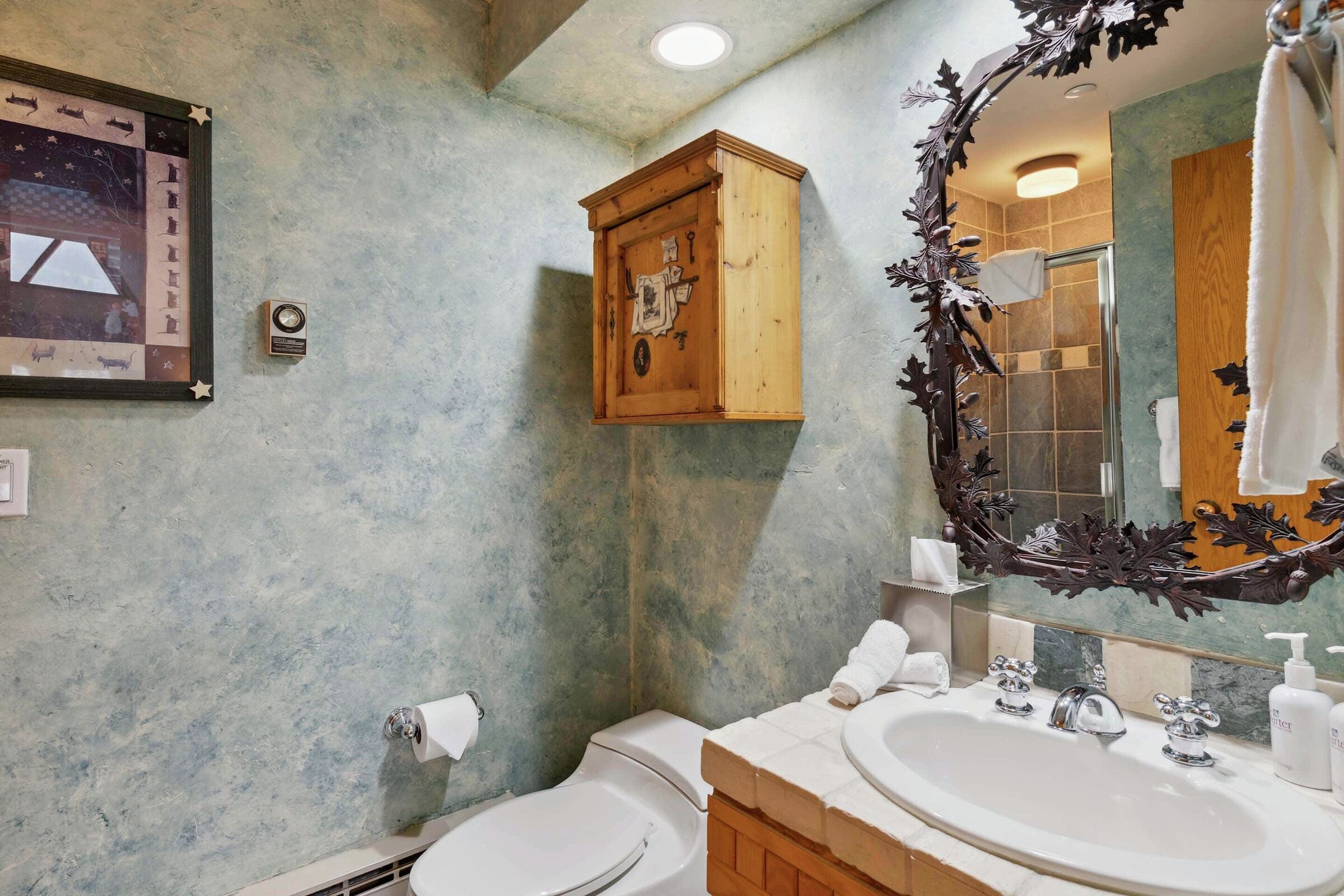 #E4305 - Bathroom