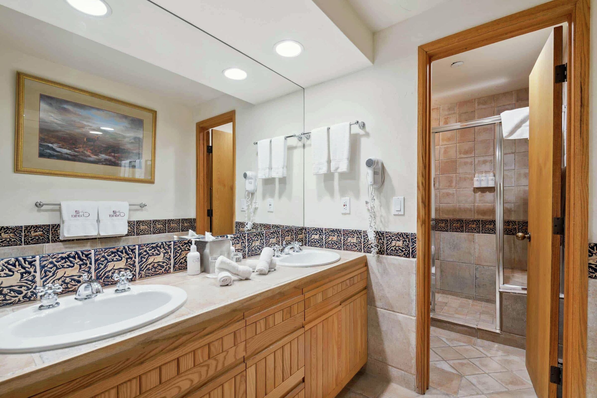 #E4305 - Master Ensuite Bathroom