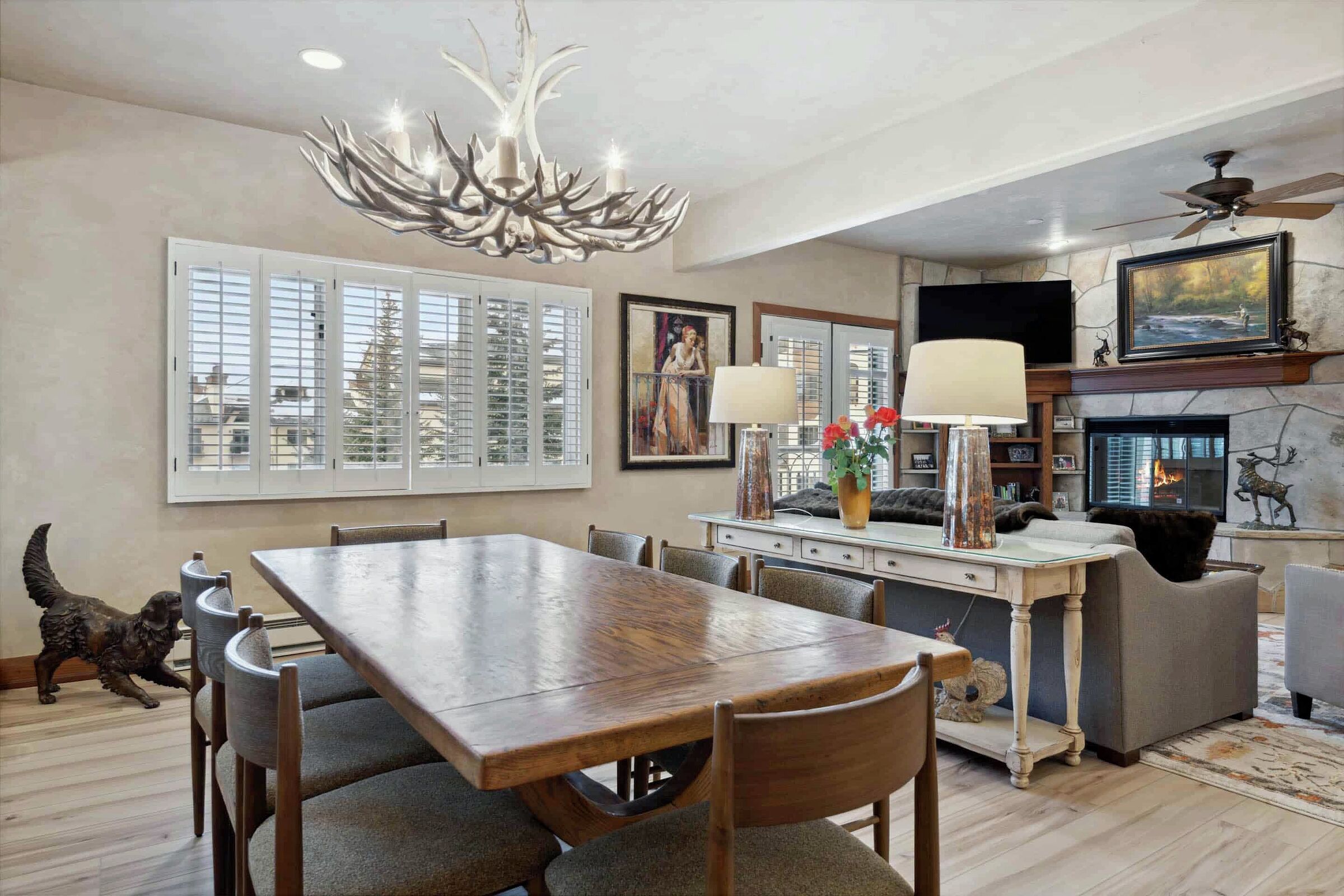 #C220 - Dining Room