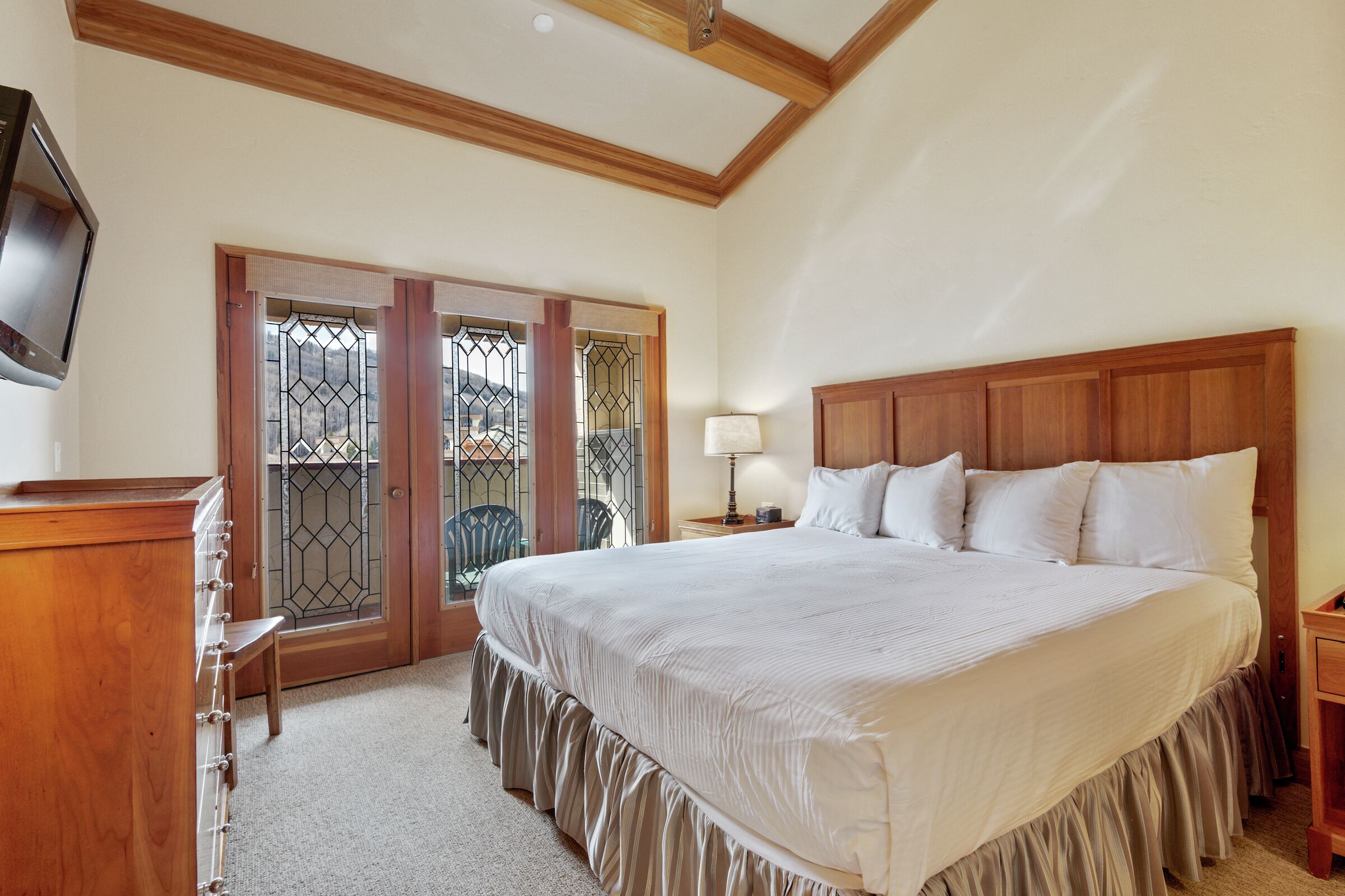 #F320 - Bedroom