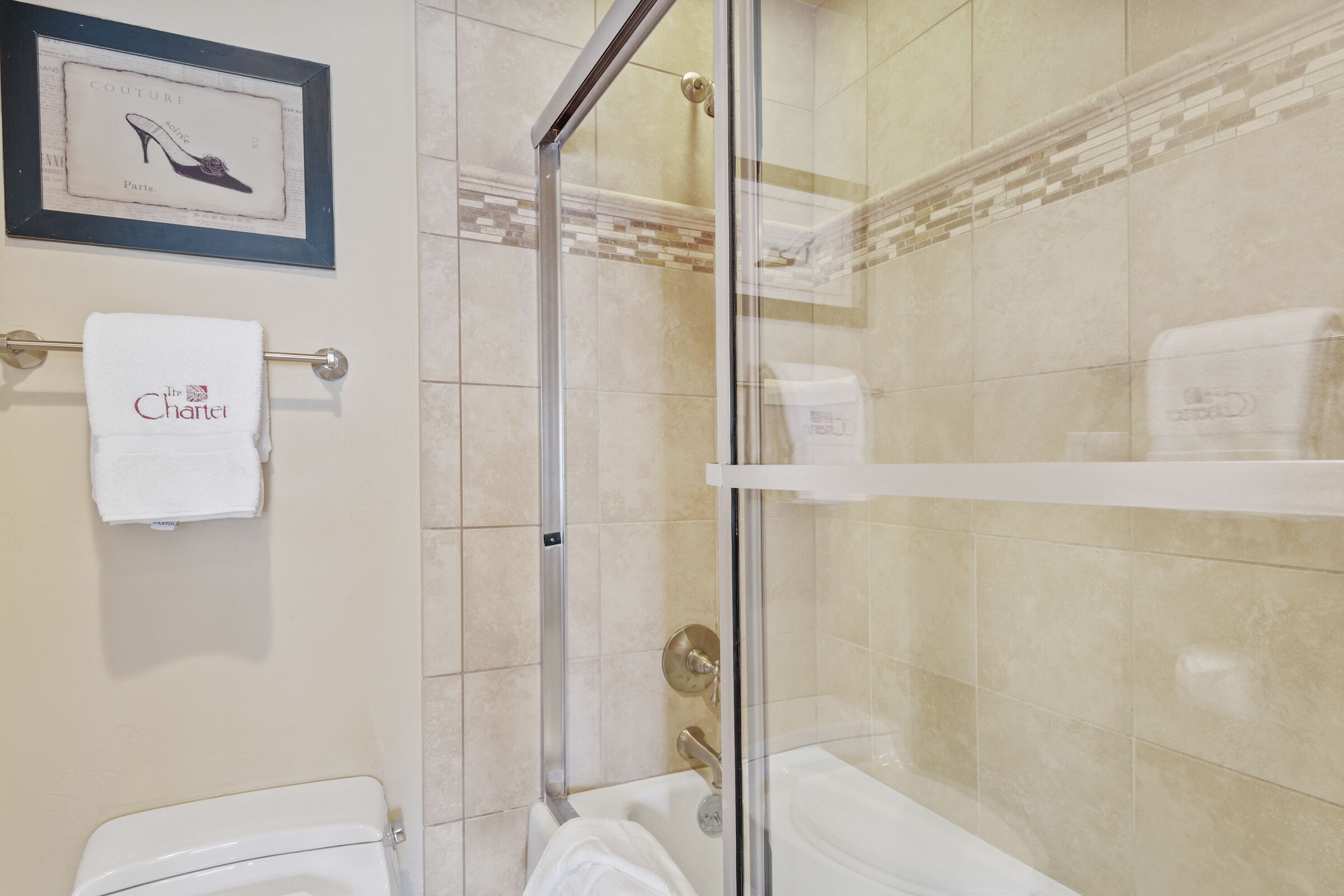 #F320 - Ensuite Bathroom