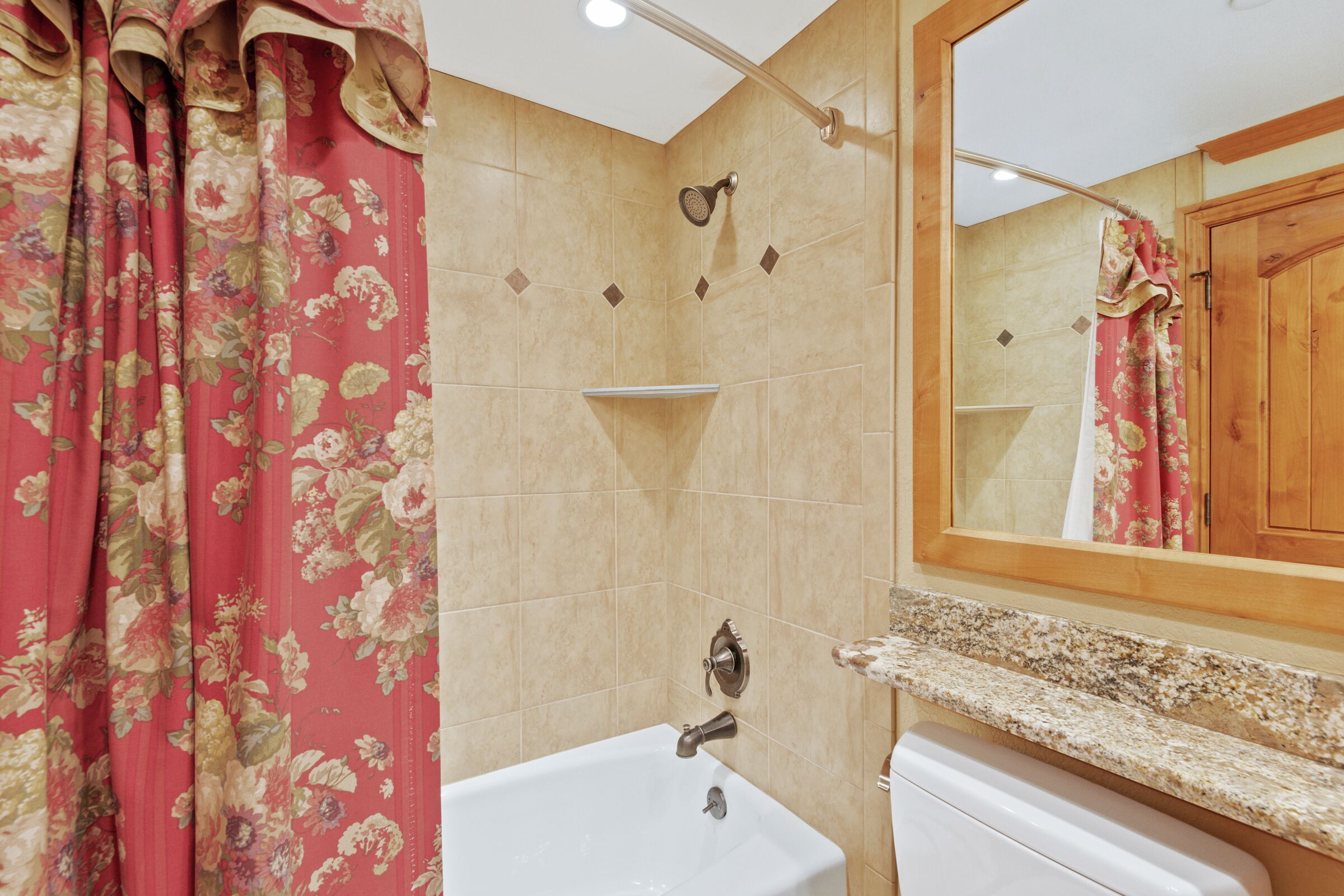 #F350 - Ensuite Bathroom