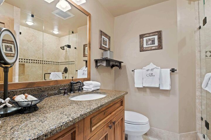 Master Ensuite Bathroom