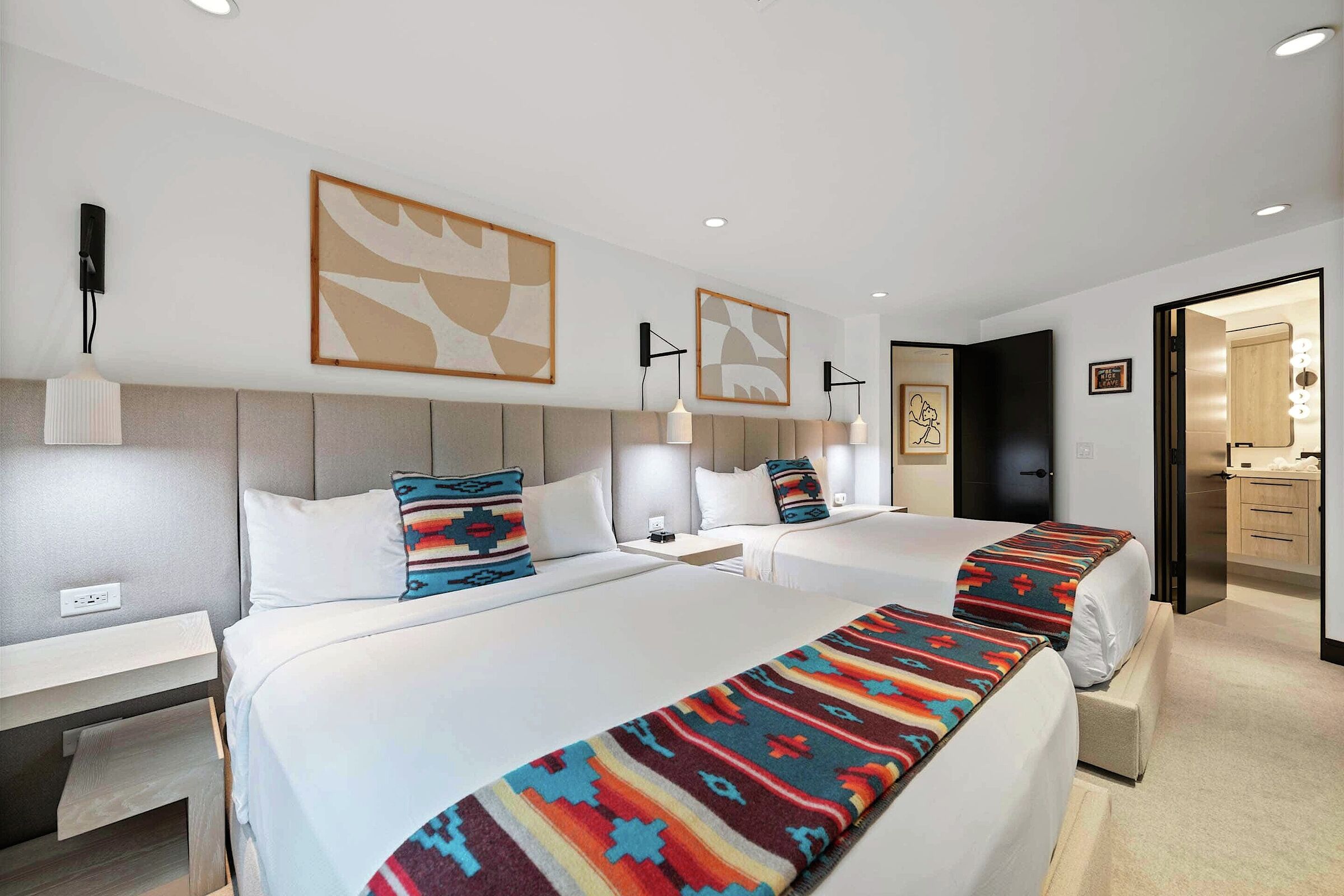 #L022 - Bedroom