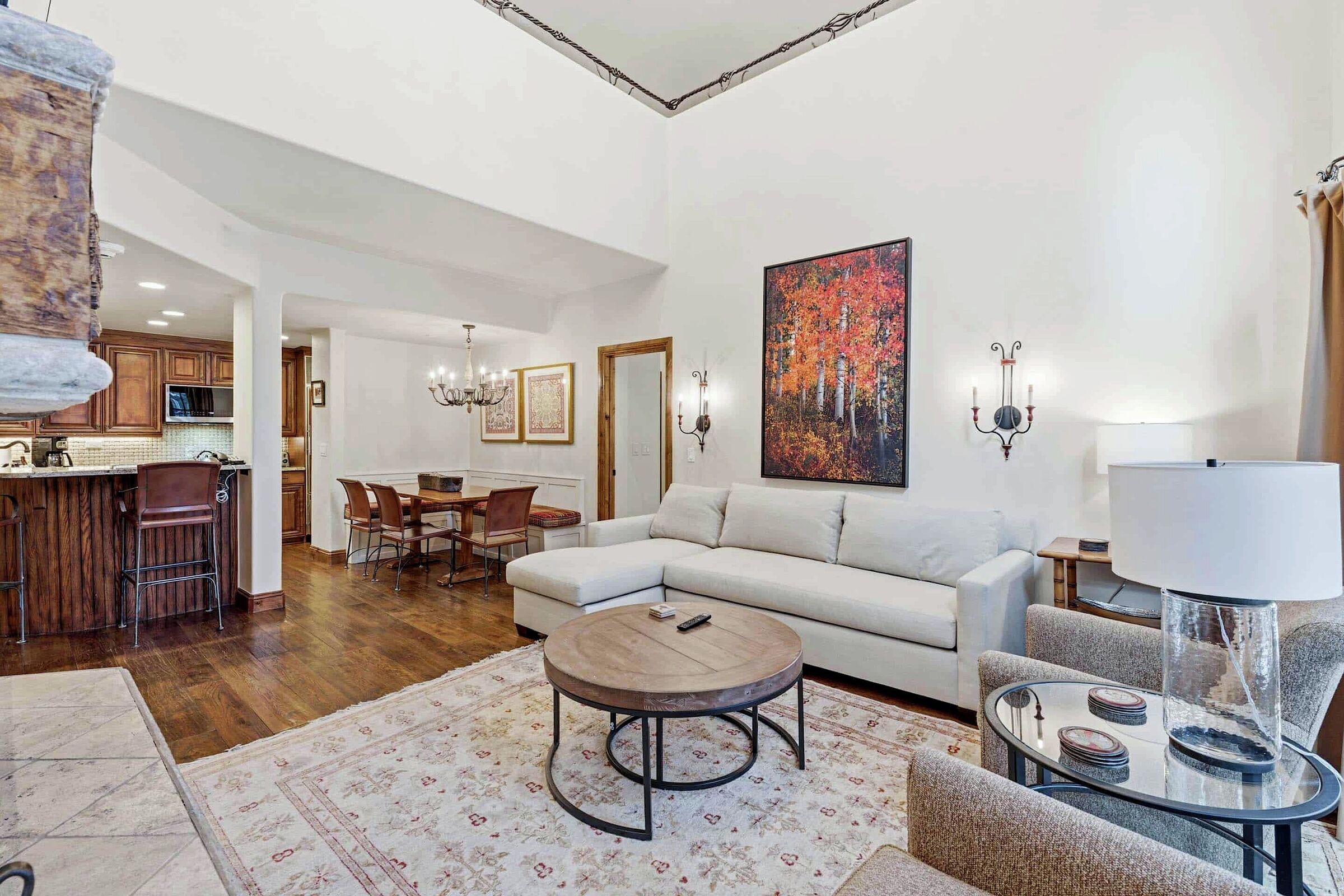 #G230 - Living Area