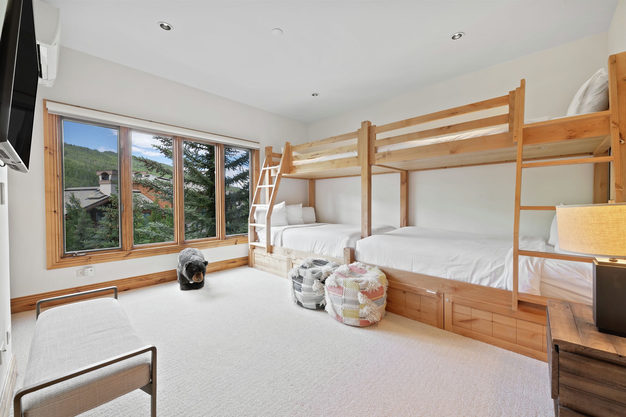 #F340 - Bedroom
