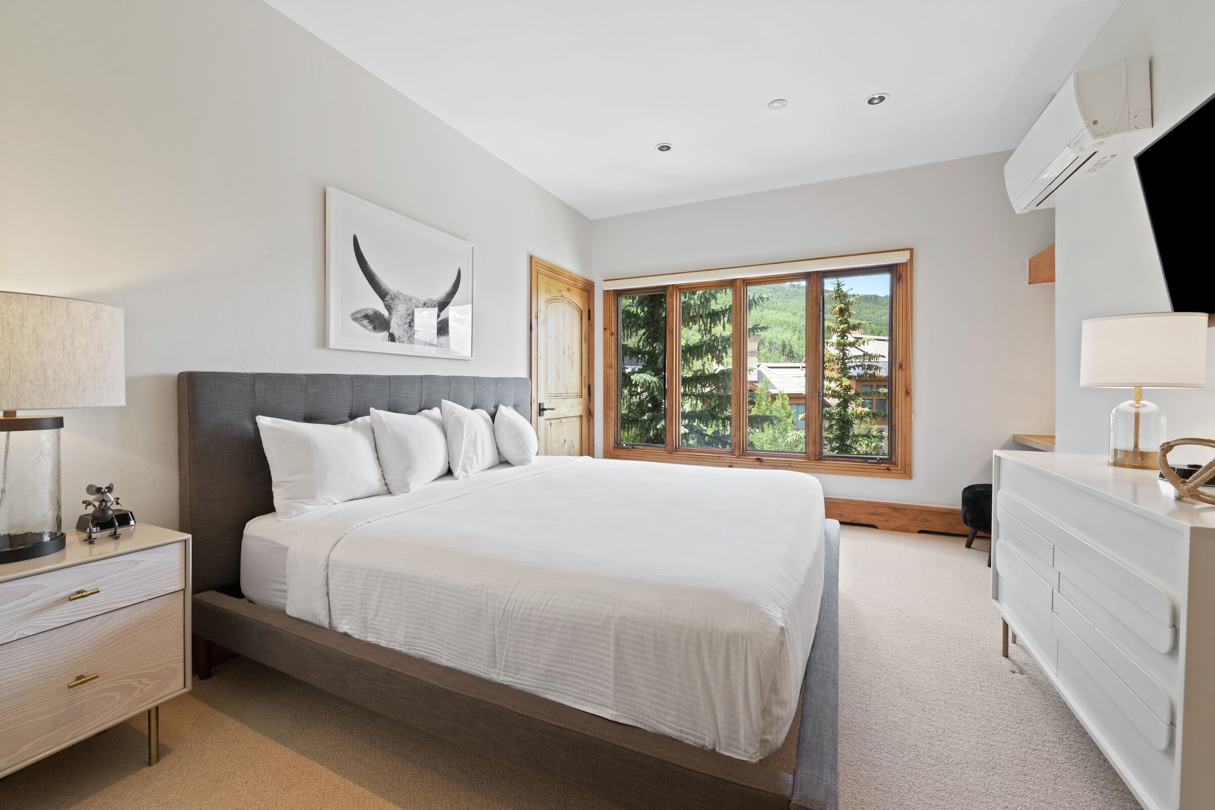 #F340 - Bedroom