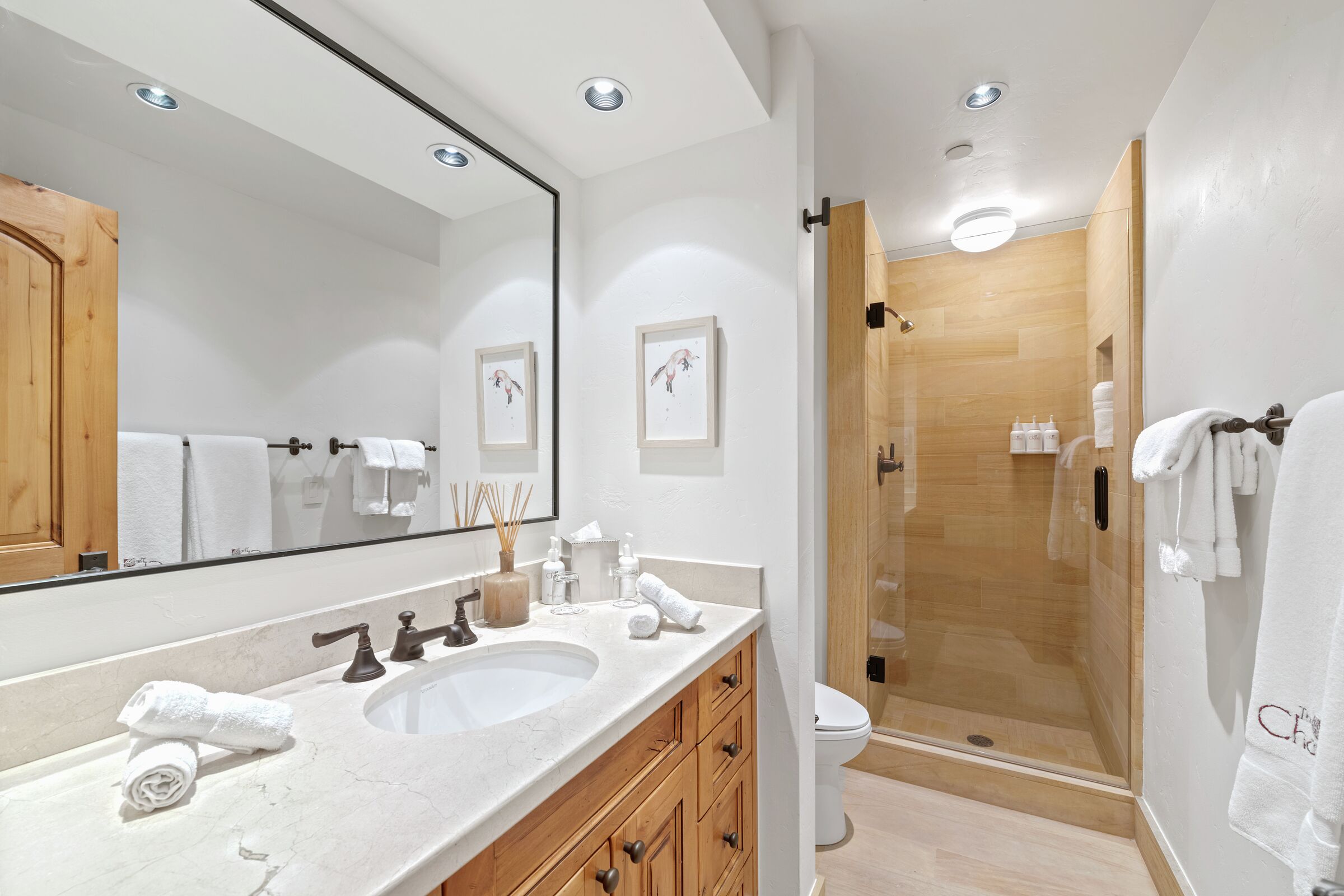 #F340 - Ensuite Bathroom