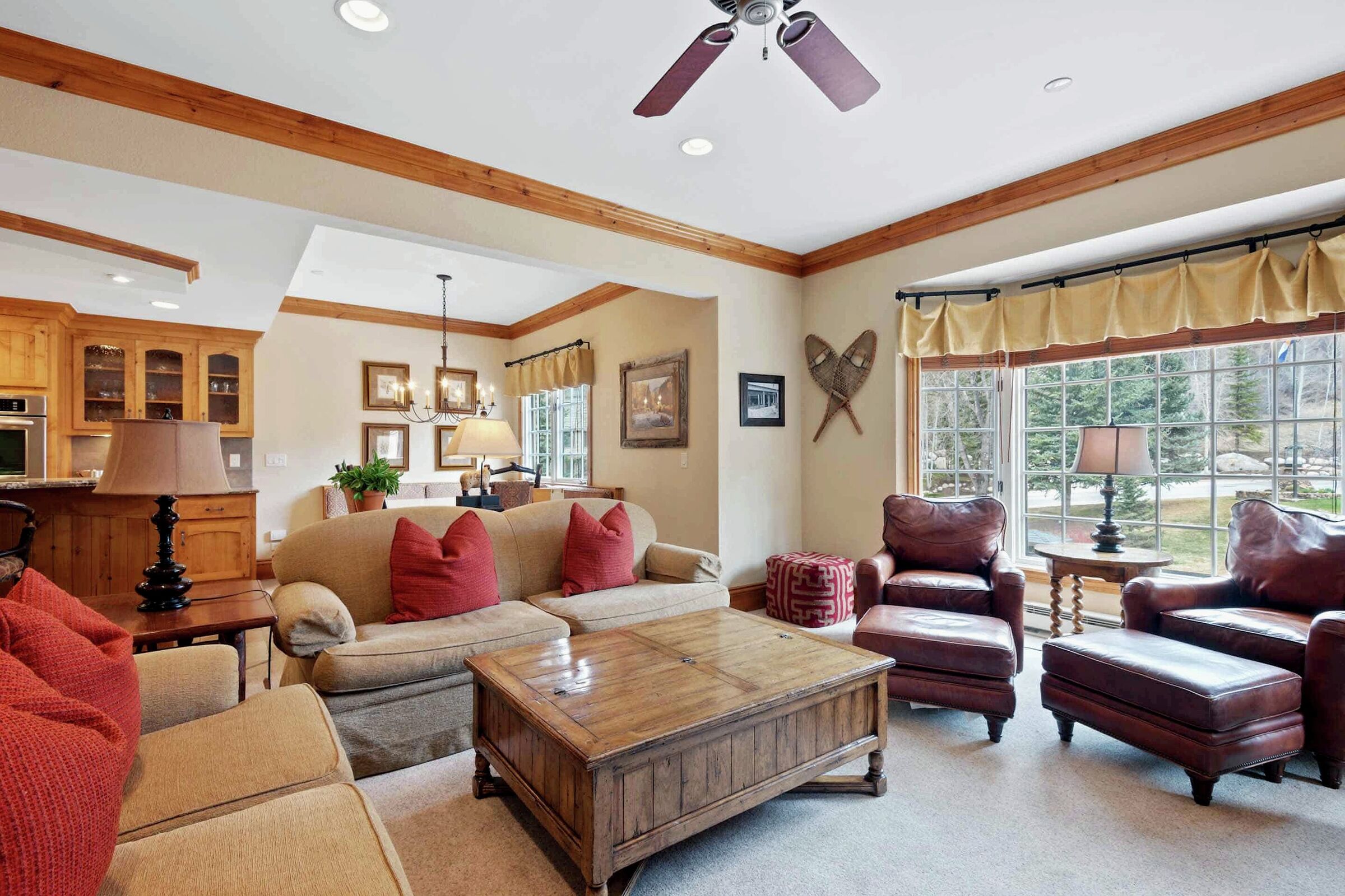 #F3505 - Living Area
