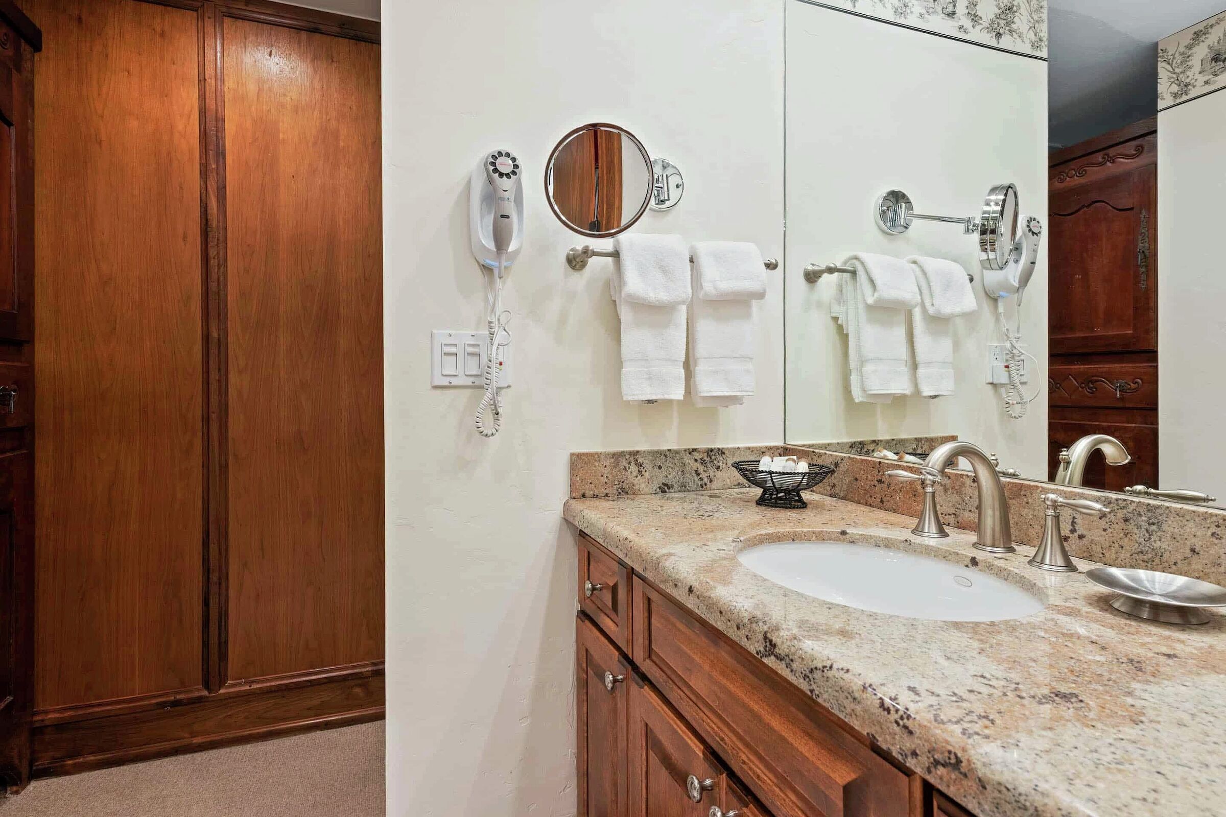Master Ensuite Bathroom