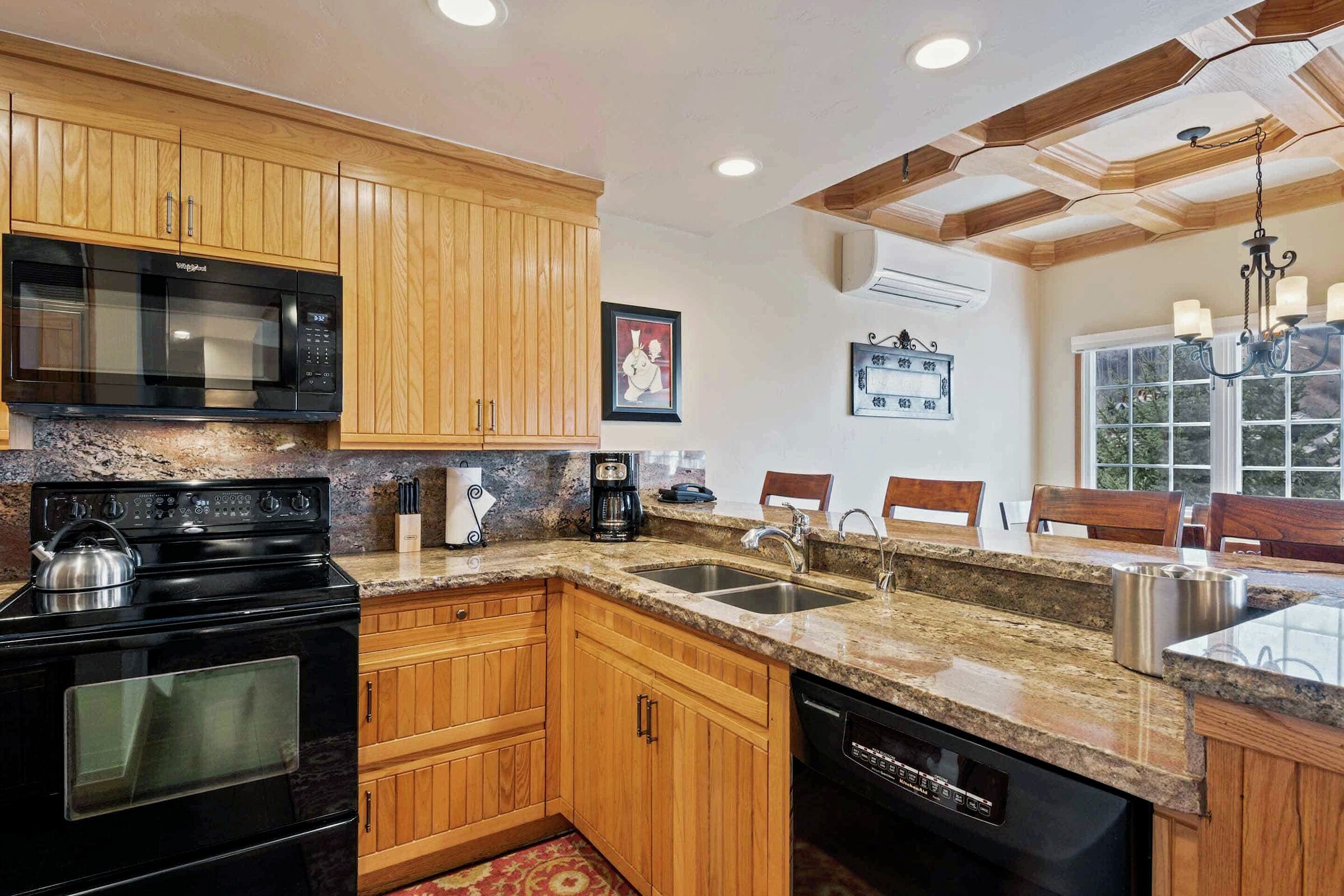 #F3205 - Kitchen