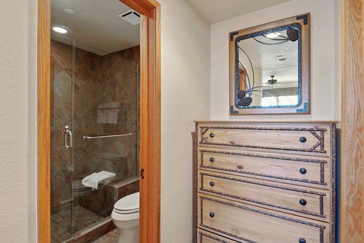 Master Ensuite Bathroom
