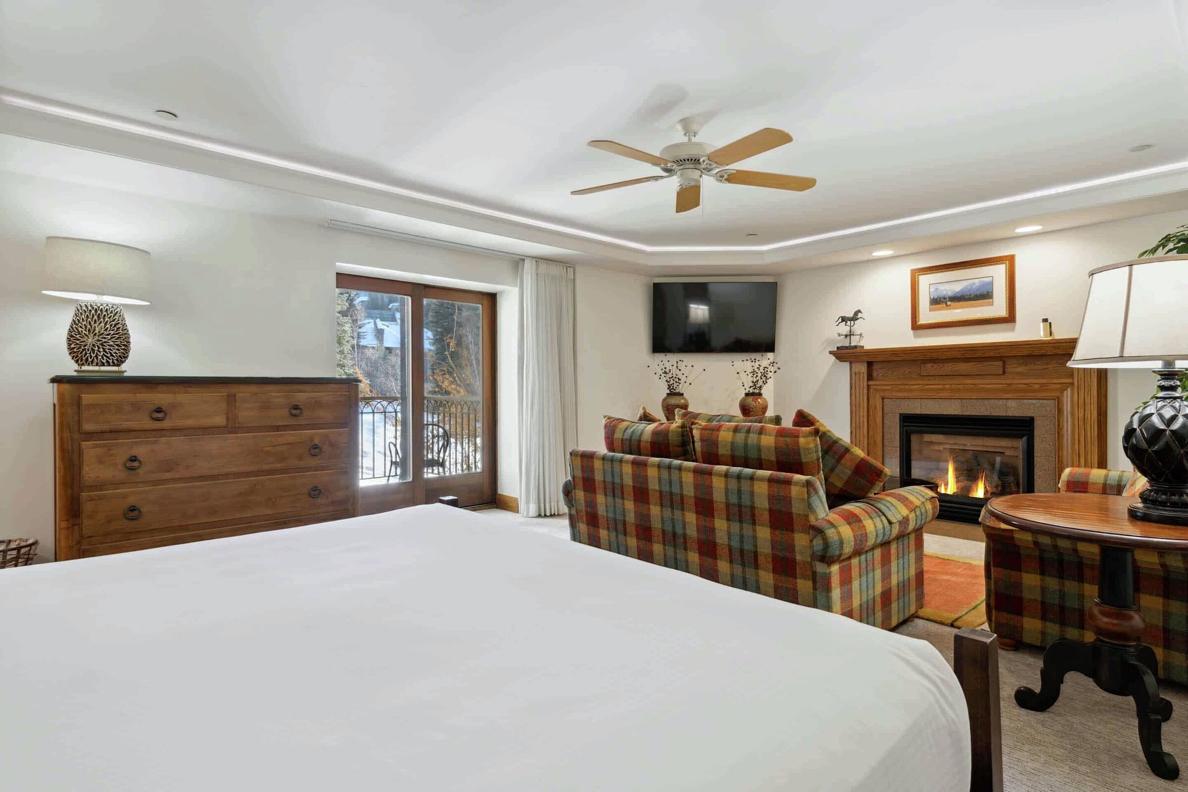 #L032 - Master Bedroom