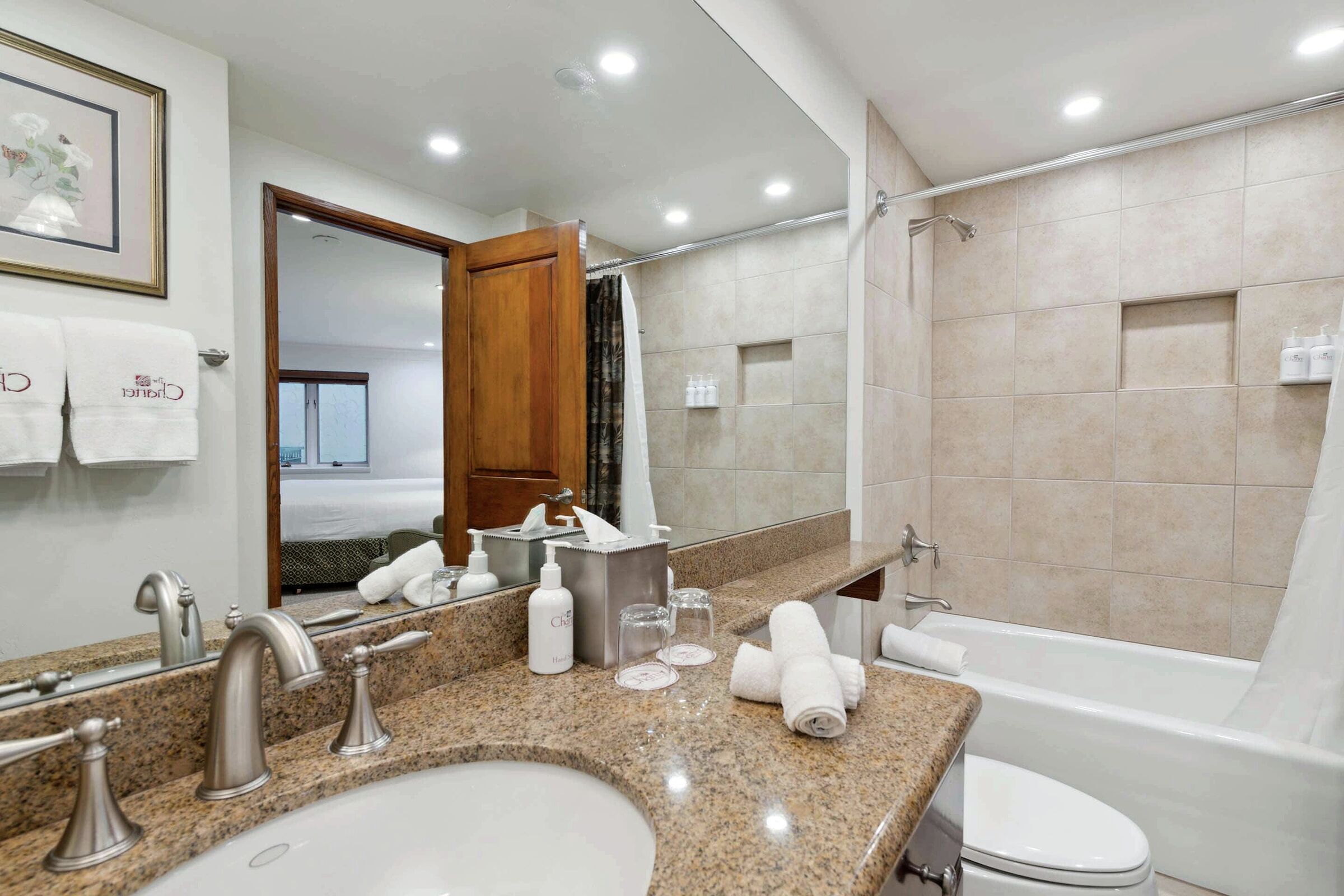 #L032 - Ensuite Bathroom