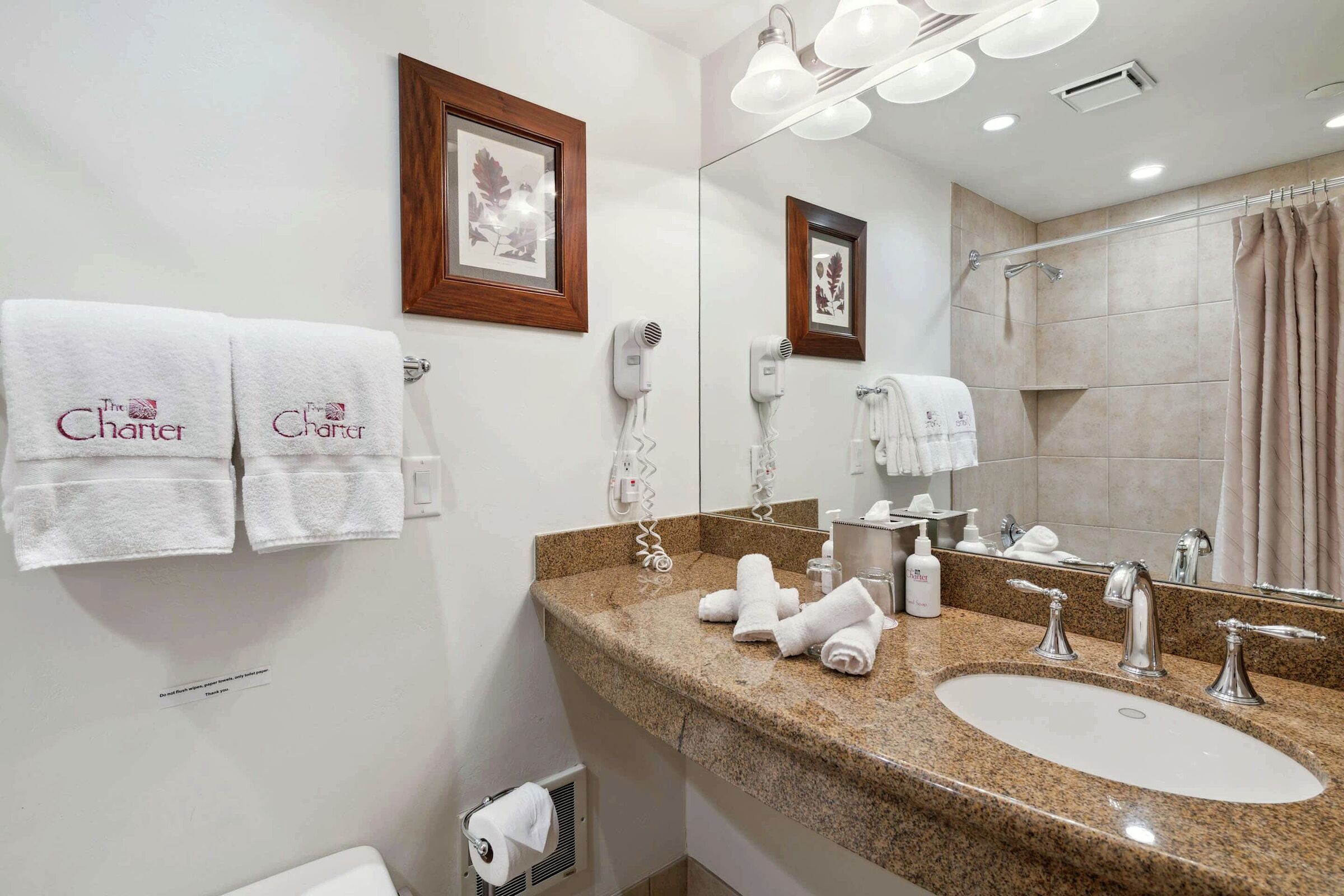 #L032 - Ensuite Bathroom