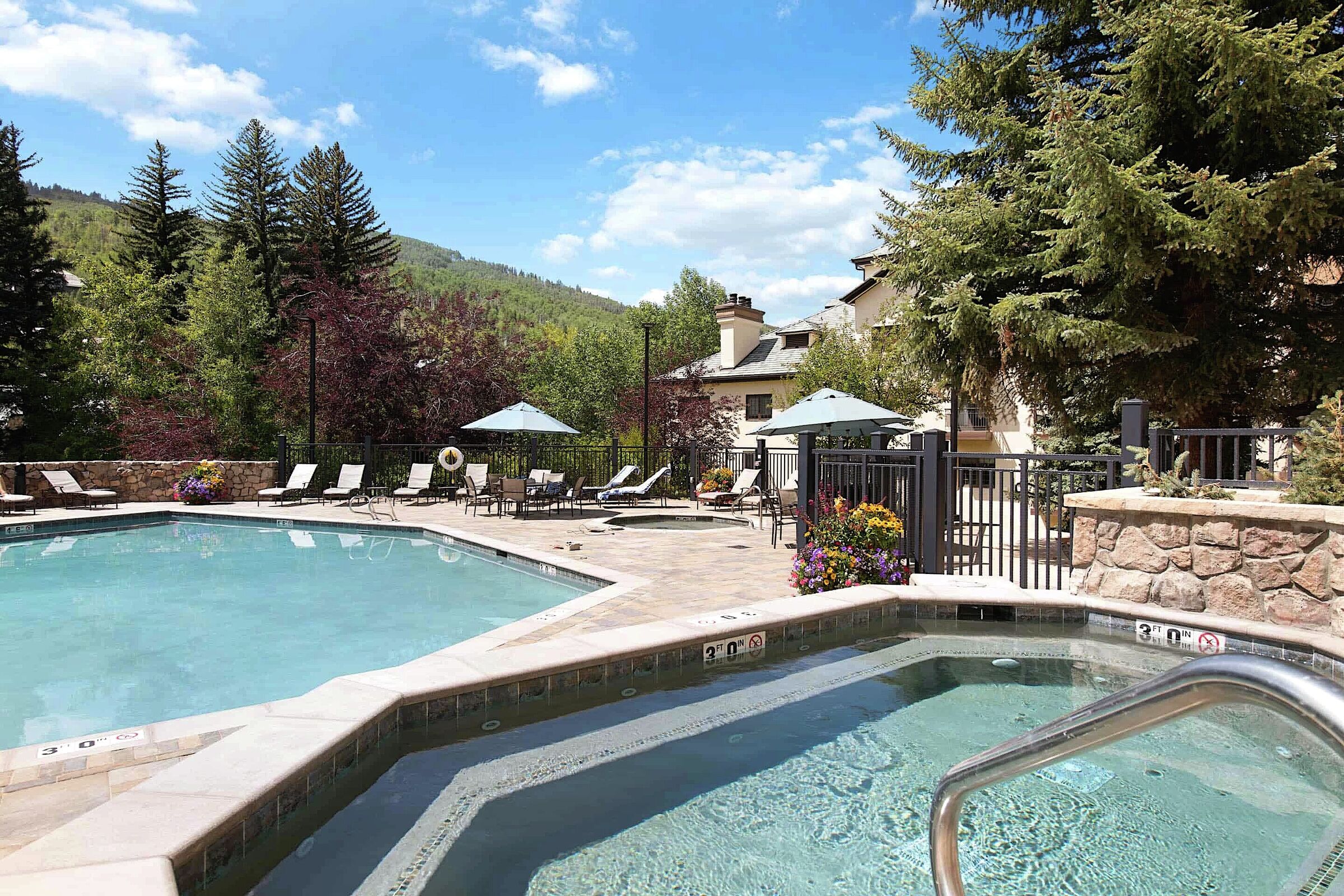 Outdoor Hot Tub & Swimming Pool