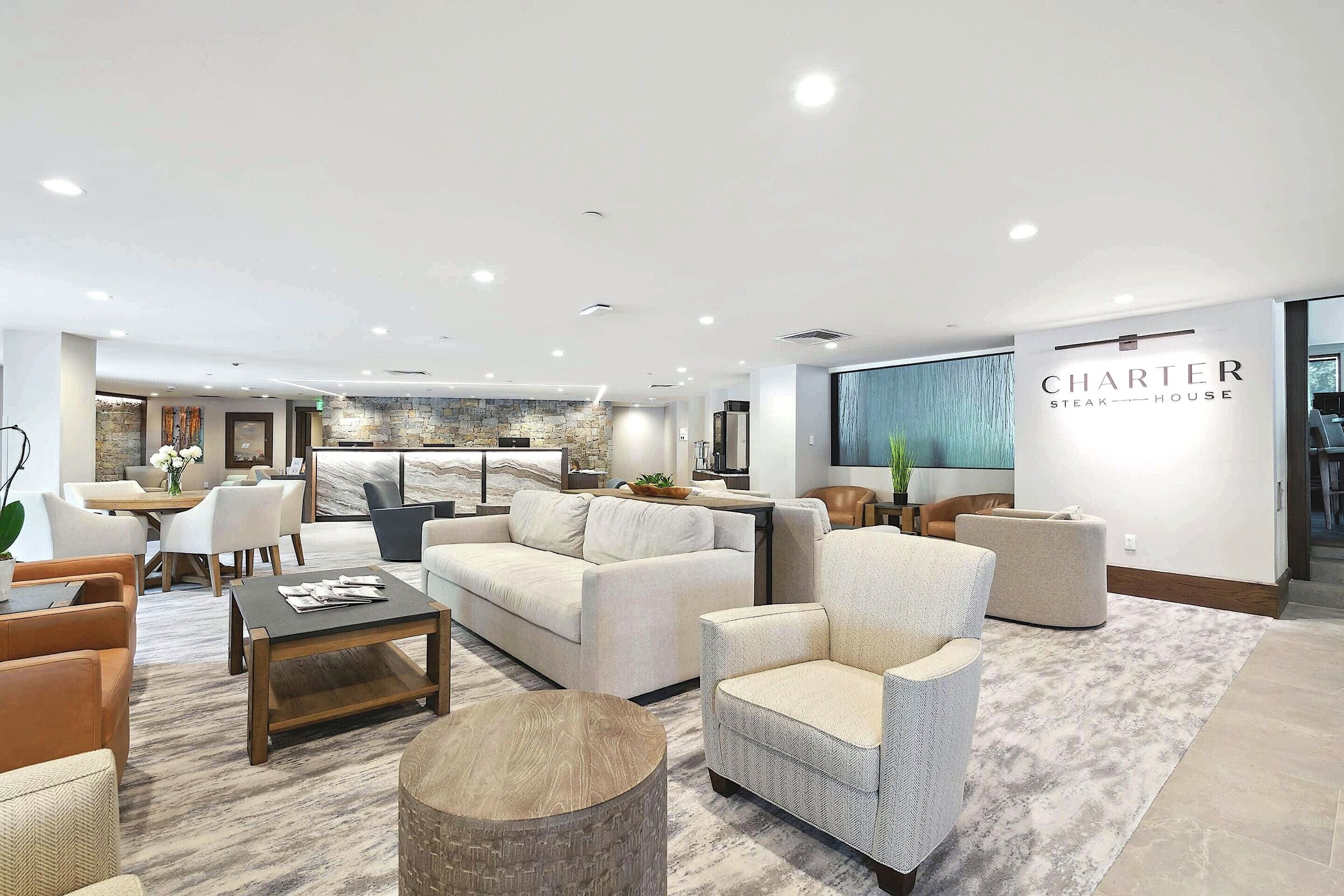 Lobby & Reception