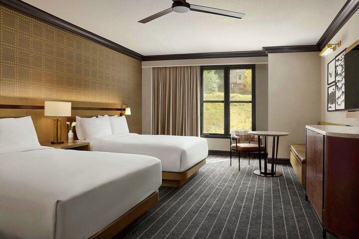 2 Queens - Two Queen Standard Room