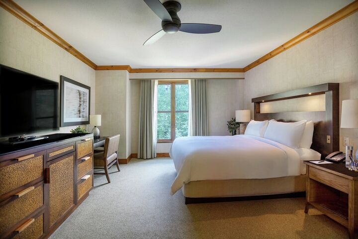 Highlands Suite Bedroom