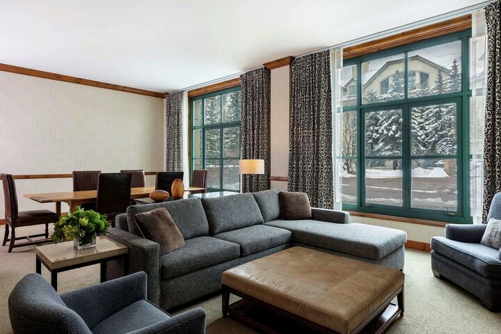 Mount Powell Suite Living Area & Dining Area