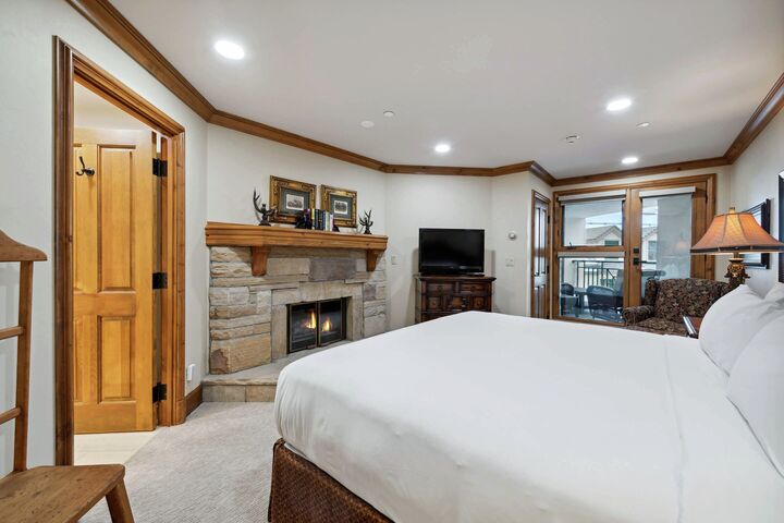 3 Bdrm Platinum #1 - Master Bedroom
