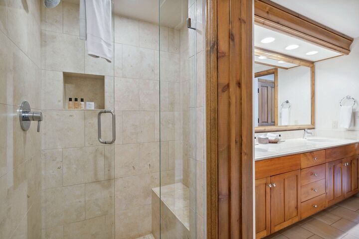 3 Bdrm Platinum #1 - Ensuite Bathroom
