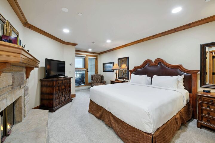 3 Bdrm Platinum #1 - Master Bedroom