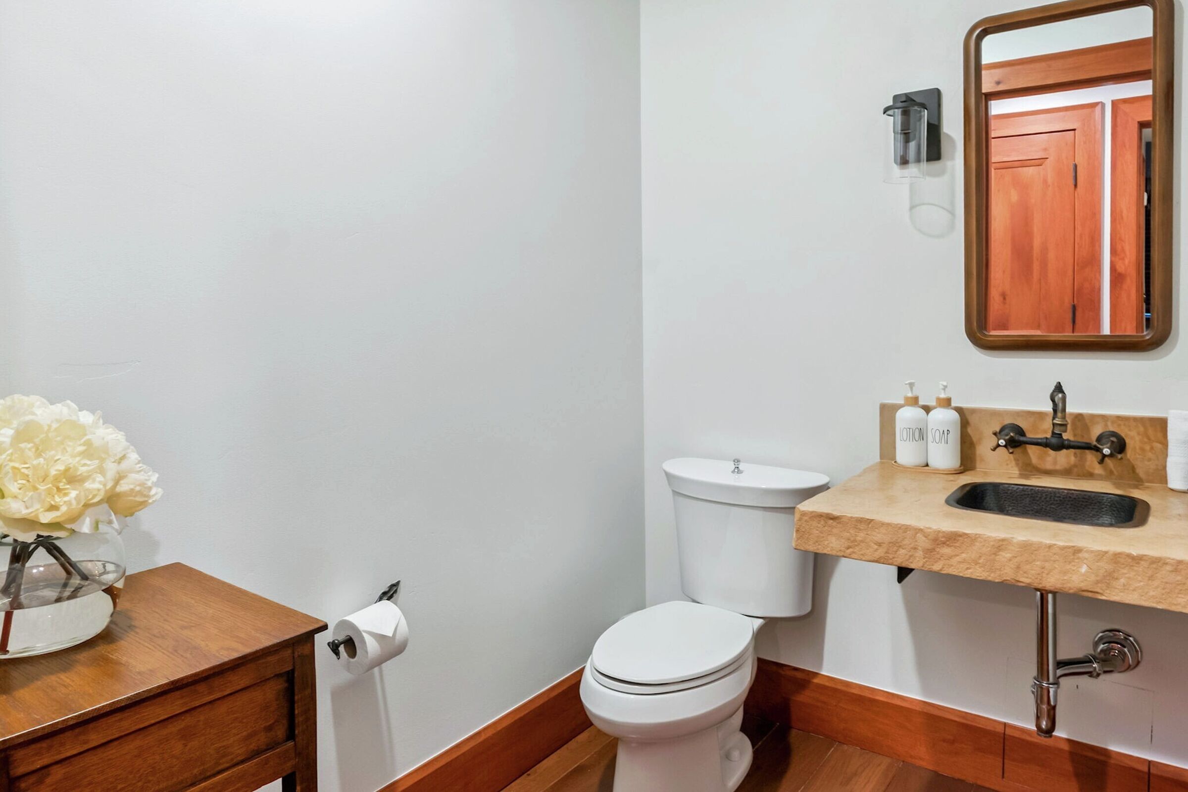 #A104 - Bathroom